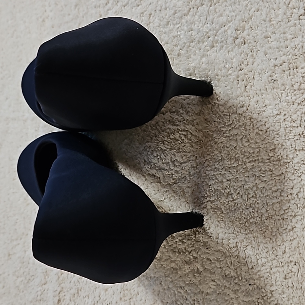 EAST 5TH HEELS Navy Blue - Picture 4 of 6